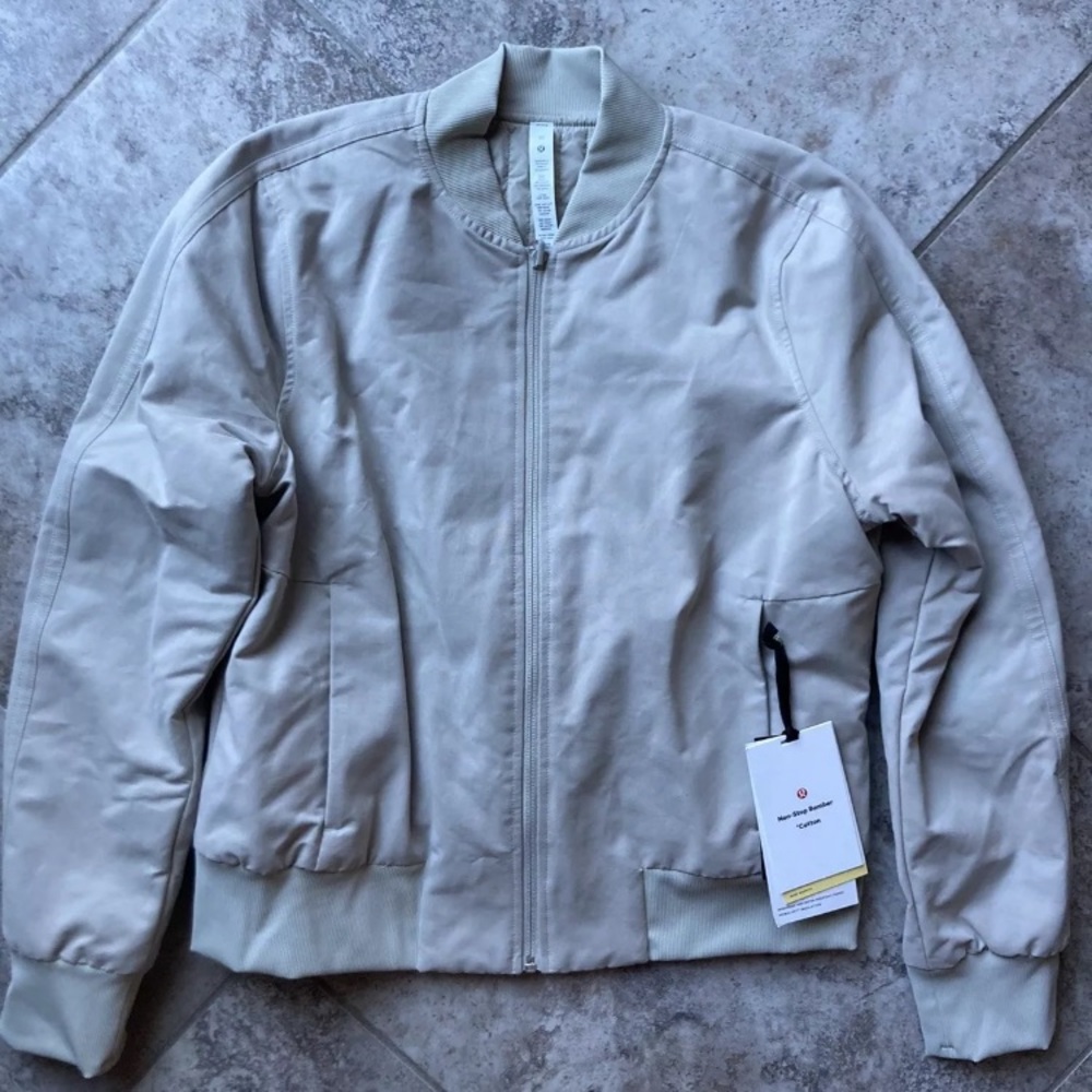 Lululemon Non Stop Bomber Cotton REVERSIBLE RAW LINEN Size 10 NEW Golf Running